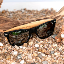 Polarized Vintage Sunglasses with Bamboo Sides