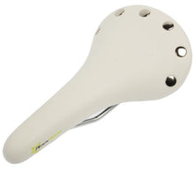 Simple Retro Saddle